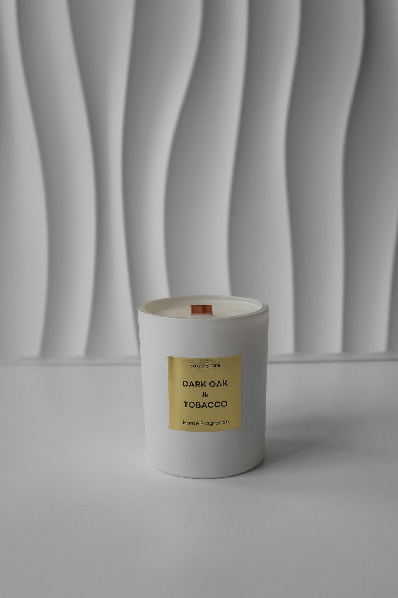 Dark Oak & Tobacco Candle