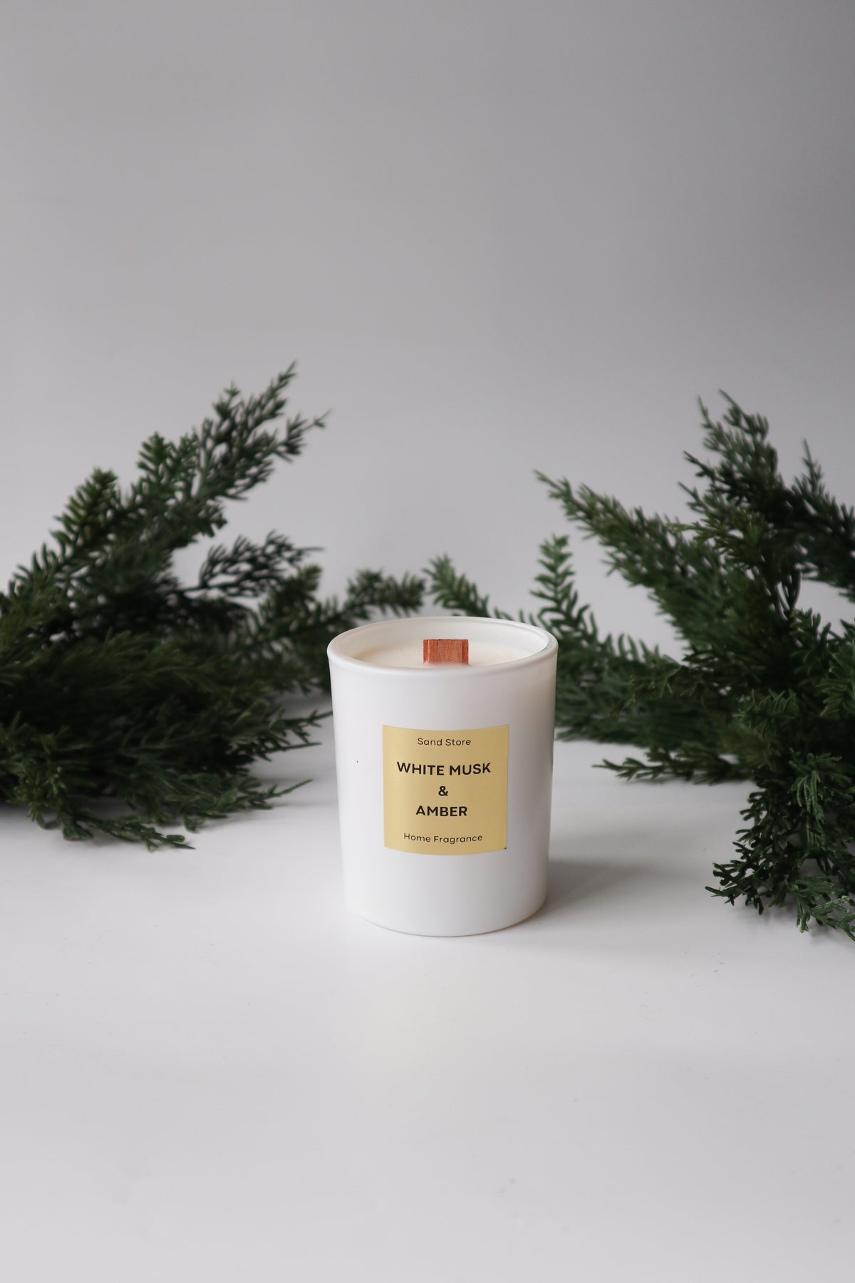 White Musk & Amber Candle